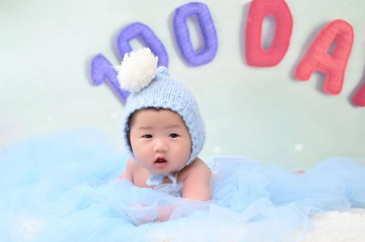 桂林四个月宝宝打嗝